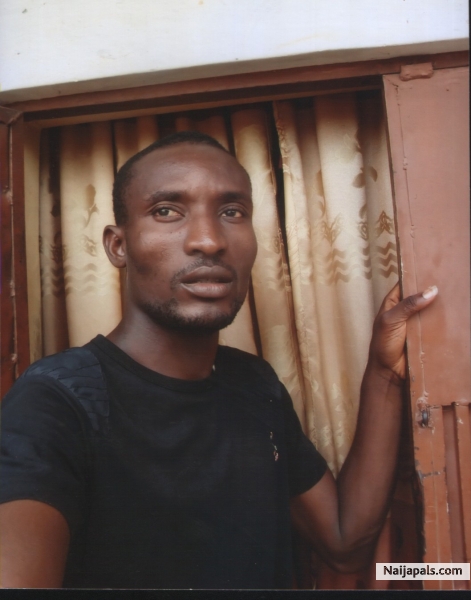 ALWAZ IN UR SEF> > > > > - click for next photo