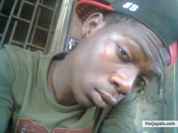 Dapluzz aka Chief Executive Gangster (C.E.G) - click for next photo