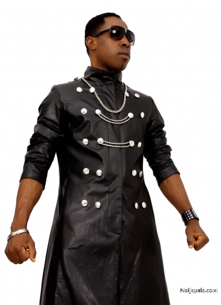 super star - click for next photo