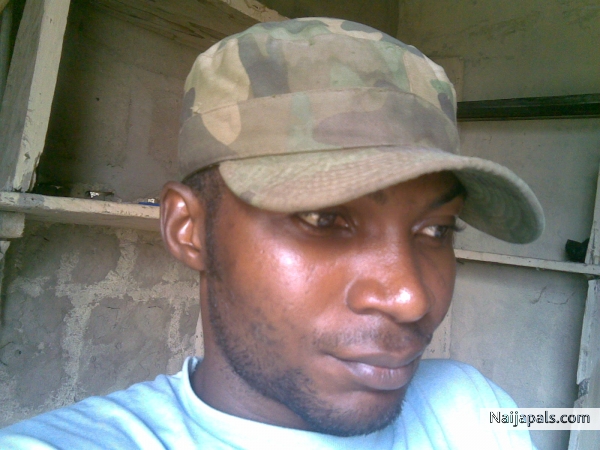 A ghetto soldgier, fighting 2stay alive - click for next photo