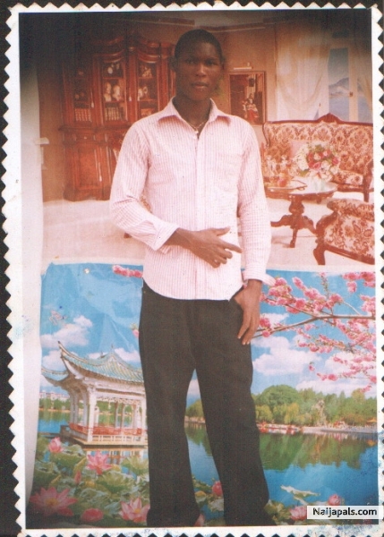  - click for next photo