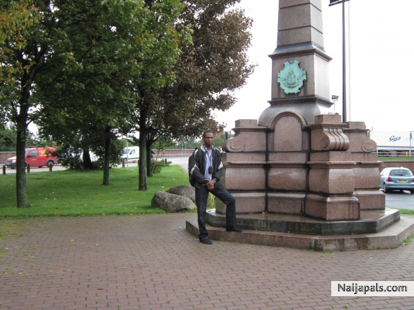 - click for next photo