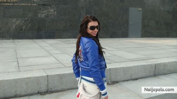  - click for next photo