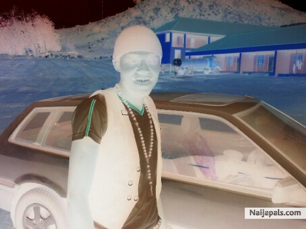  - click for next photo