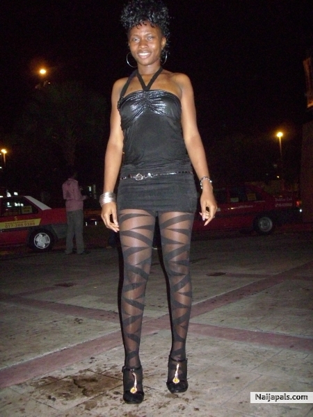  - click for next photo