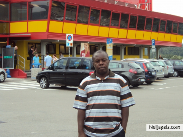  - click for next photo