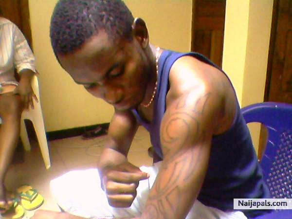  - click for next photo