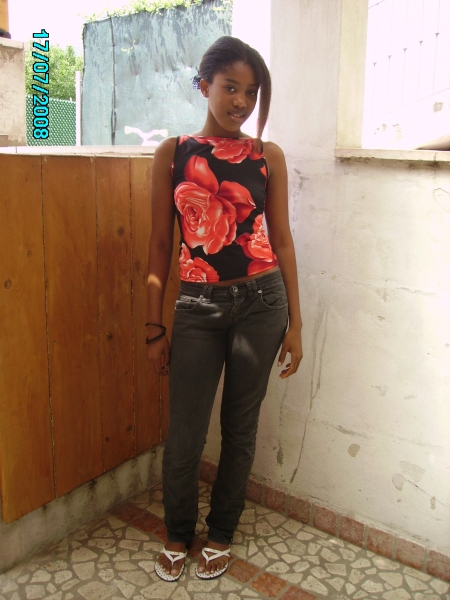 - click for next photo