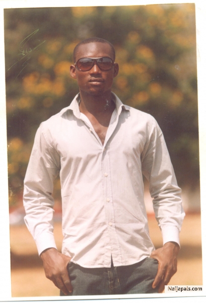  - click for next photo