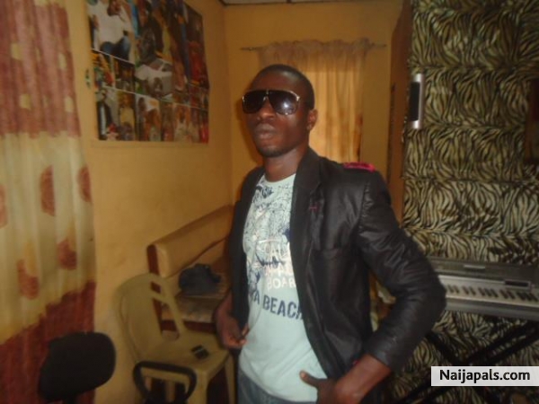  - click for next photo