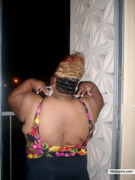 chillin on the balcony in new orleans la on mothers day - click for next photo