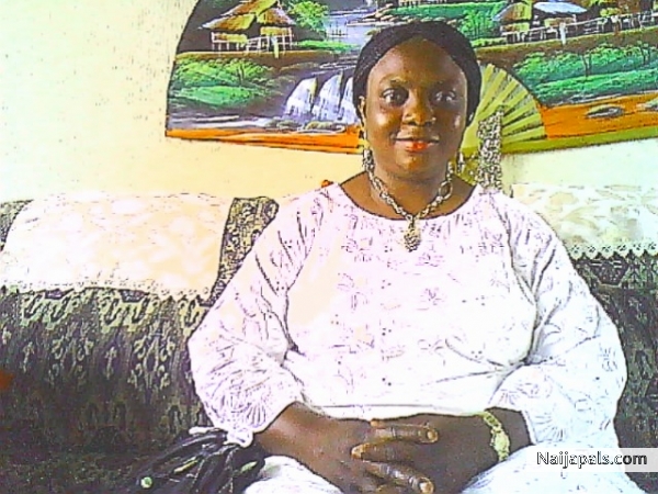 OlufemiLawrence' s wife - click for next photo