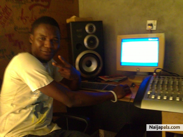 @clicktunez studio mixing. - click for next photo