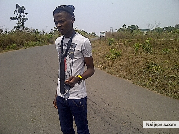  - click for next photo