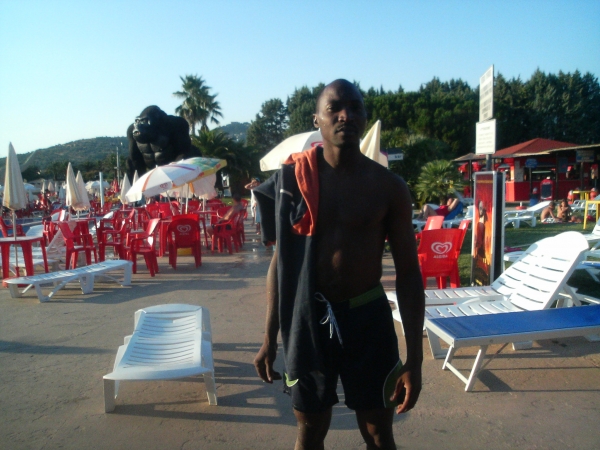  - click for next photo