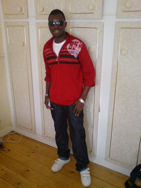  - click for next photo