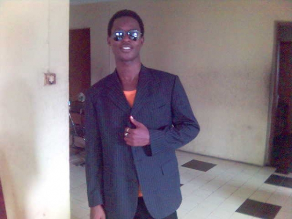  - click for next photo