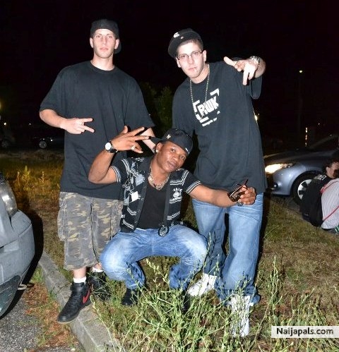 VIC.O & HIS FRIENDS - click for next photo