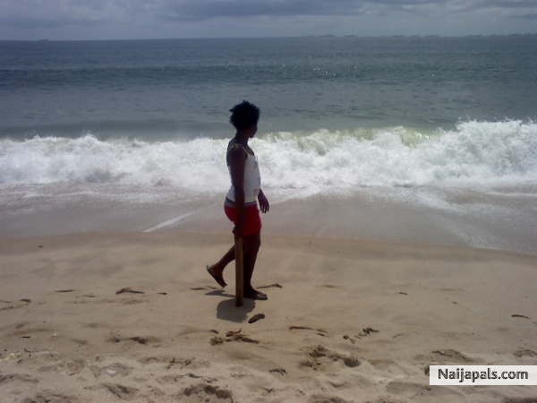  - click for next photo