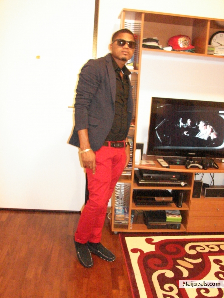  - click for next photo
