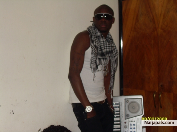 trueeyez - click for next photo