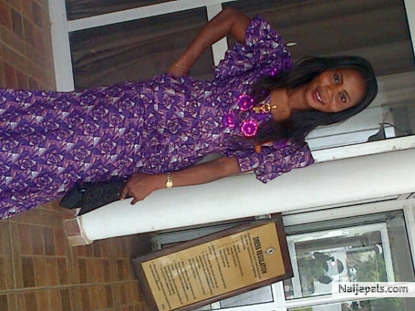 mee - click for next photo