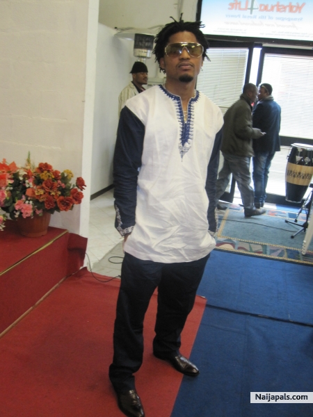  - click for next photo