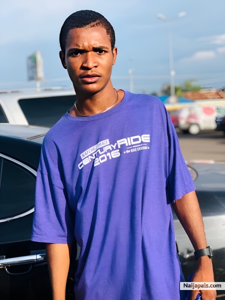 Tony Okechukwu Chidera(popularly known as SKAIBWOI) is a fast-rising Nigerian singer, rapper and songwriter.  - click for next photo