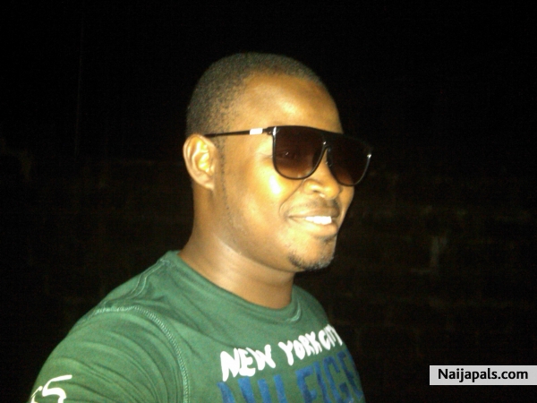 smiling mood........................ - click for next photo