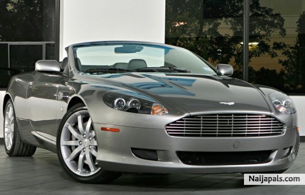 ASTON MARTINS, I LOVE IT - click for next photo