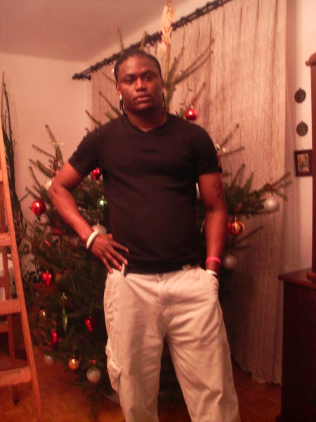  - click for next photo