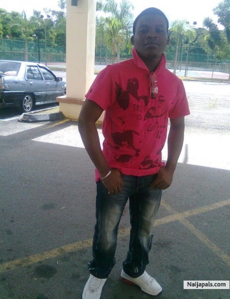  - click for next photo