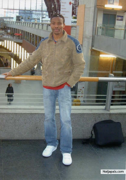  - click for next photo