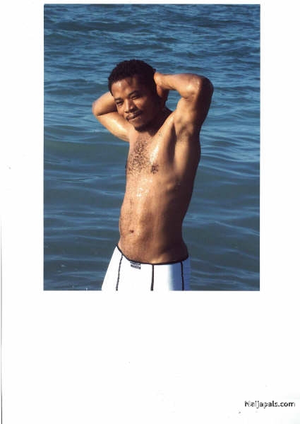 me in da beach - click for next photo