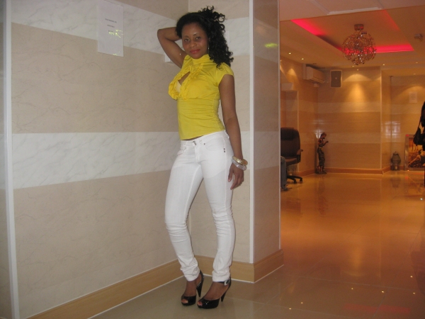  - click for next photo