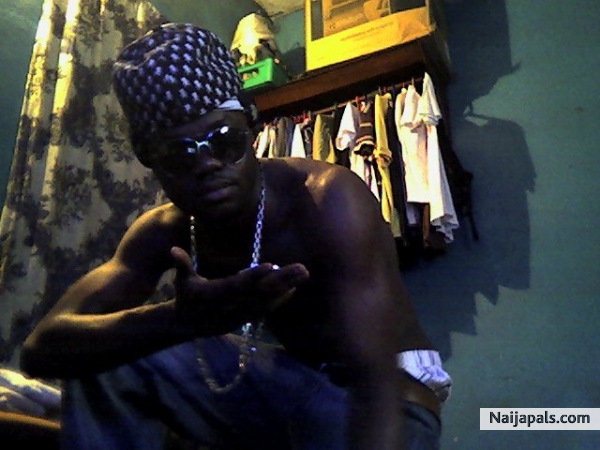 juss me - click for next photo