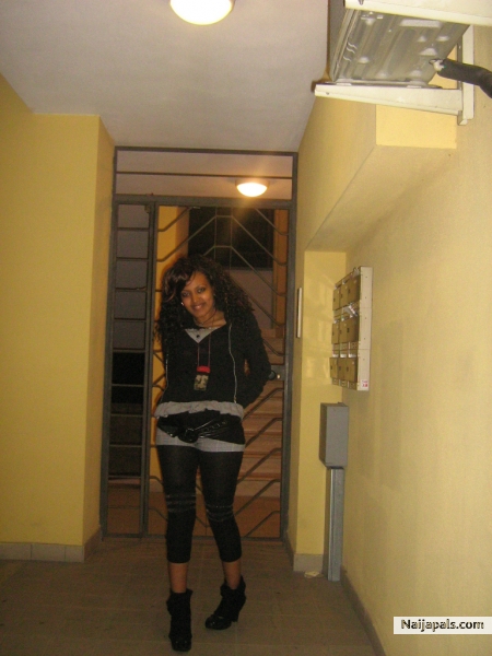  - click for next photo