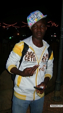  - click for next photo