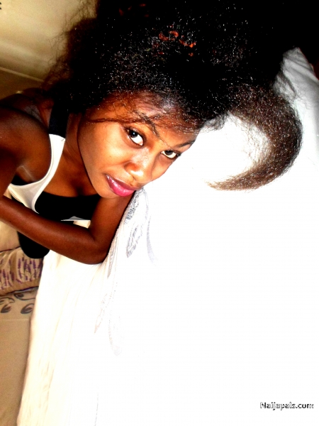 nouveaux fille - click for next photo
