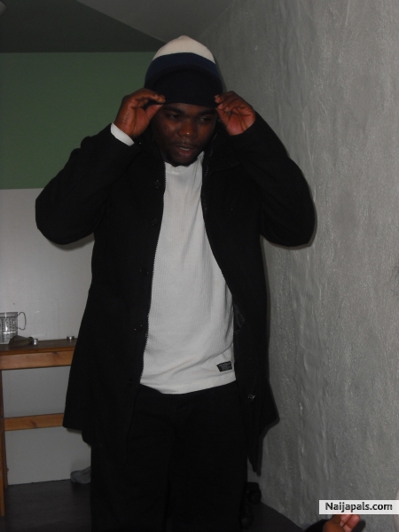  - click for next photo
