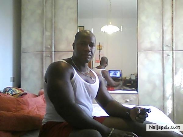 in my palace - click for next photo