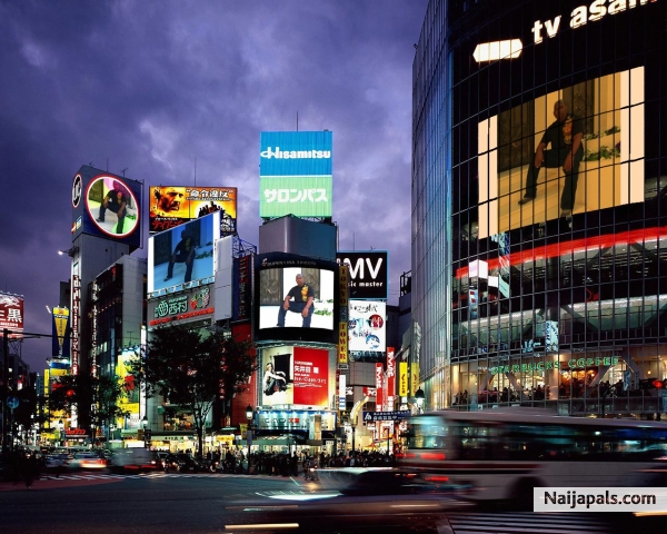 Tokyo Night... - click for next photo