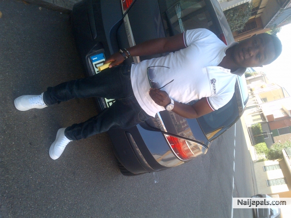  - click for next photo