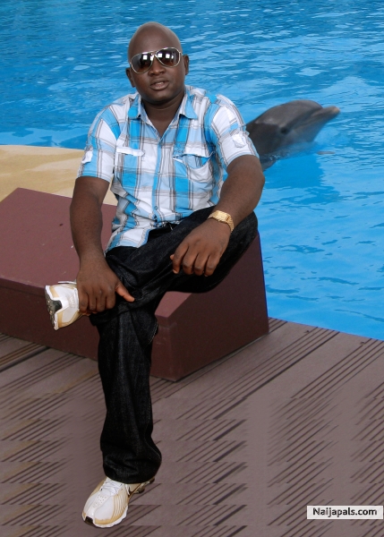  - click for next photo