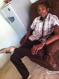  - click for next photo