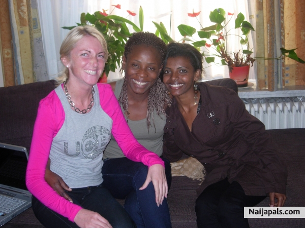good friends - click for next photo