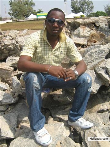 on d rocks..pic - click for next photo