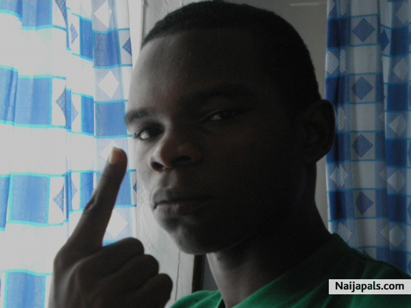 This is me in ma hood - click for next photo