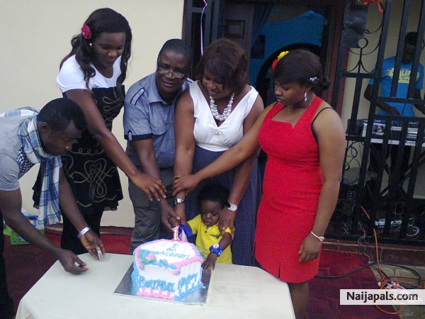 My nephew's bd - click for next photo