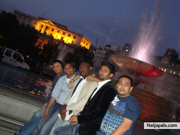  - click for next photo